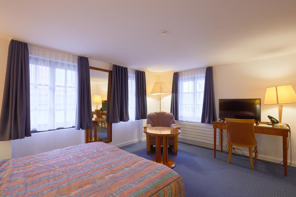 Hotel Hine Adon Fribourg Luaran gambar