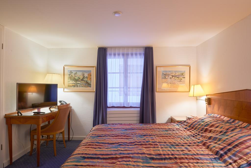 Hotel Hine Adon Fribourg Luaran gambar