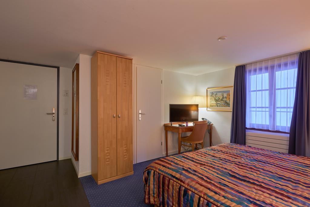 Hotel Hine Adon Fribourg Luaran gambar