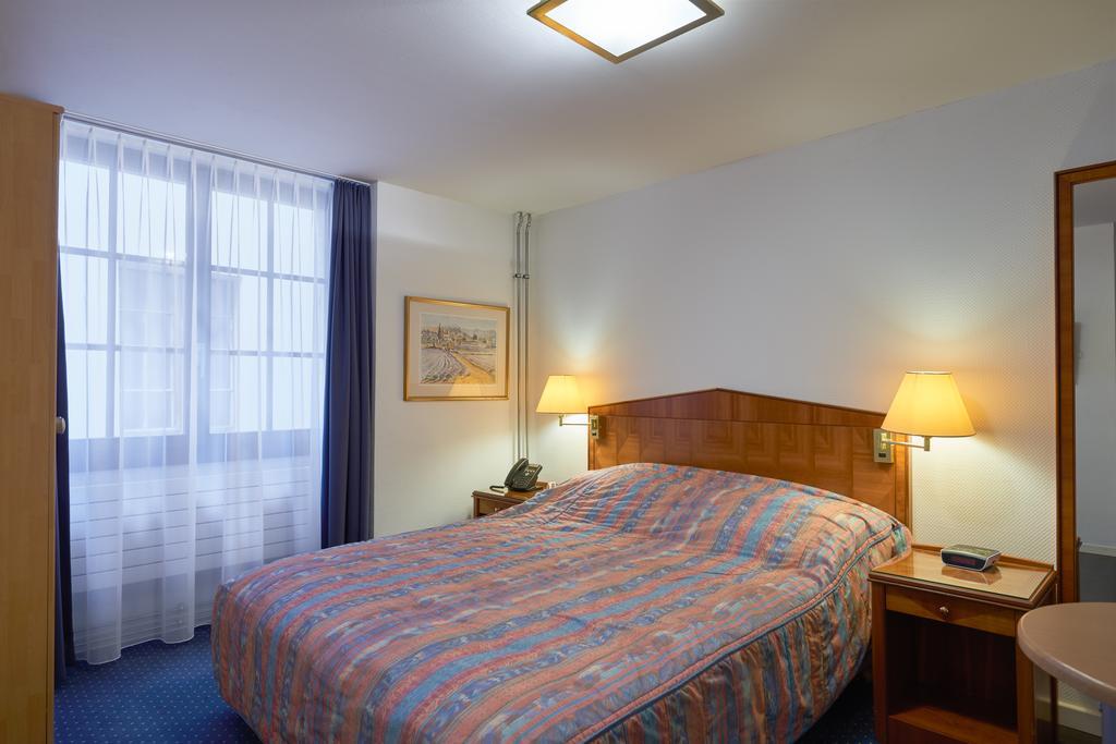 Hotel Hine Adon Fribourg Luaran gambar