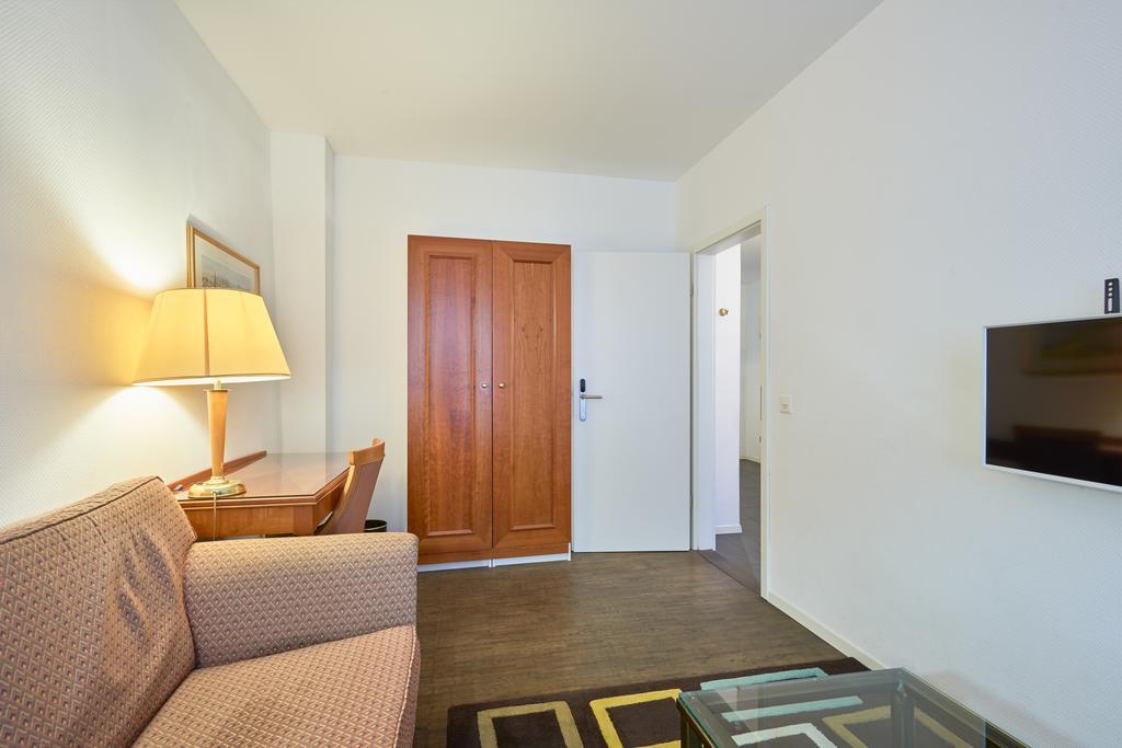 Hotel Hine Adon Fribourg Luaran gambar